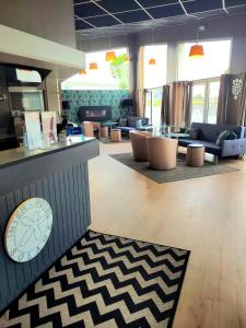 Solana Hotel, Niort East MendesFrance - Guest Experience