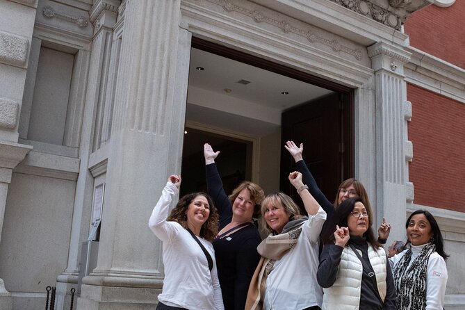 The Art of Stories: A Literary Tour in the Metropolitan Museum - Tour Highlights