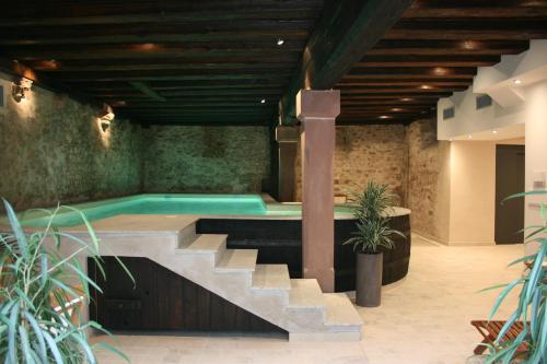 The Court of the Bailli Suites & Spa - Dining Experience at La Cave Du Bailli