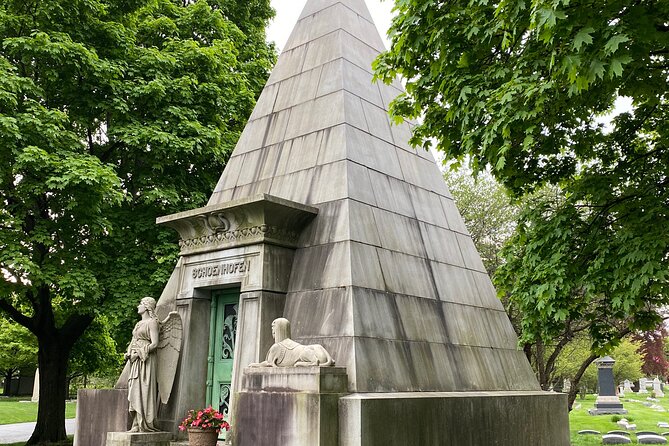 The Deep Pockets Of Graceland Cemetery Walking Tour - Accessibility and Fitness Requirements