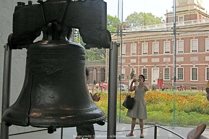 The Founding Fathers of Philadelphia: Private 2-hour History Tour - Carpenters Hall: Birthplace of the Continental Congress