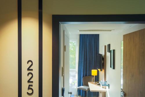 The Originals Boutique Hotel Saint James, Montaigu-Vendée, Nantes South - Amenities and Services Offered