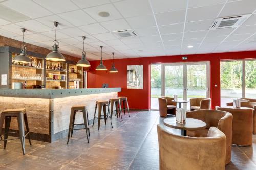 The Originals City, Hotel Caen Memorial - Amenities and Services Offered