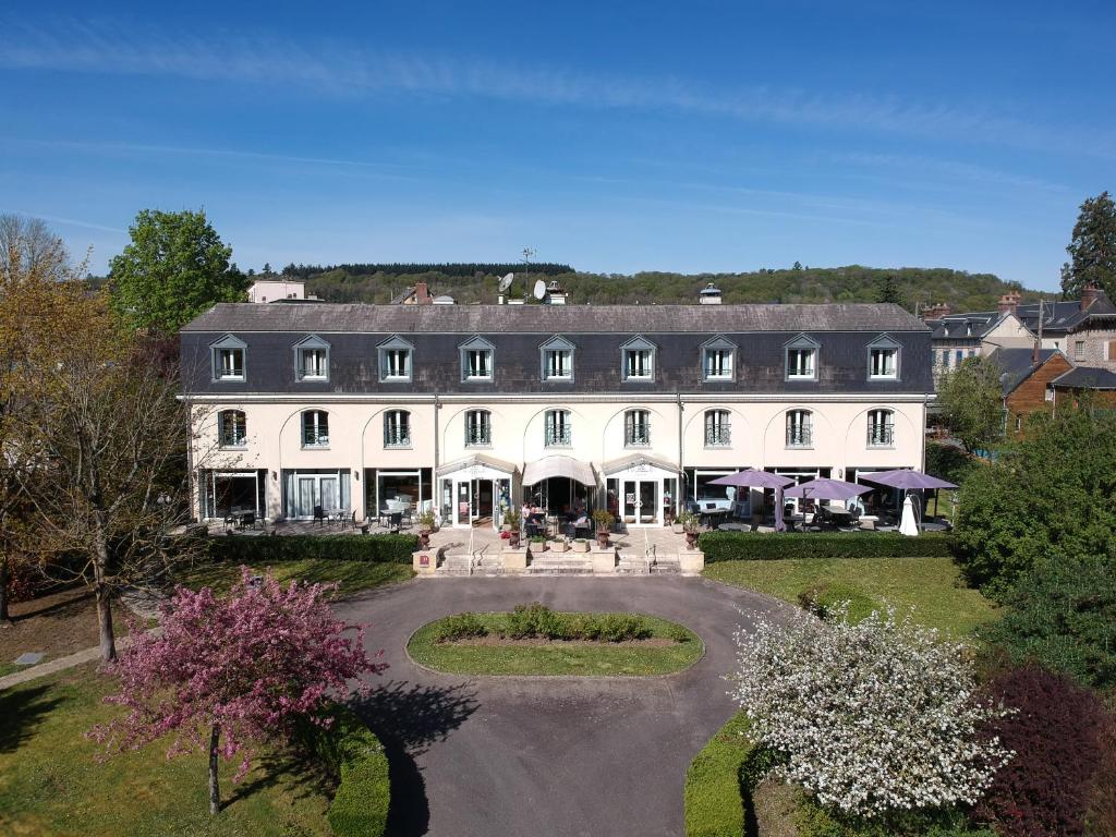 The Pre Saint Germain - Amenities and Services