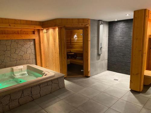 The Reflections of the Lake - Guest Experiences and Reviews