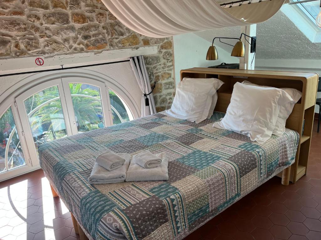 The Roseraie Villa, Family Hotel OPEN ALL YEAR ROUND - Amenities and Services Offered