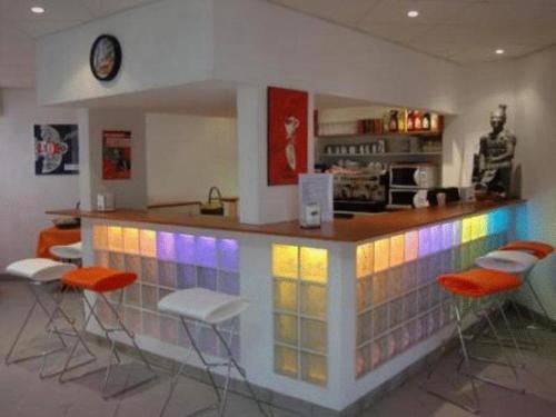 Vanina Park - Amenities and Facilities