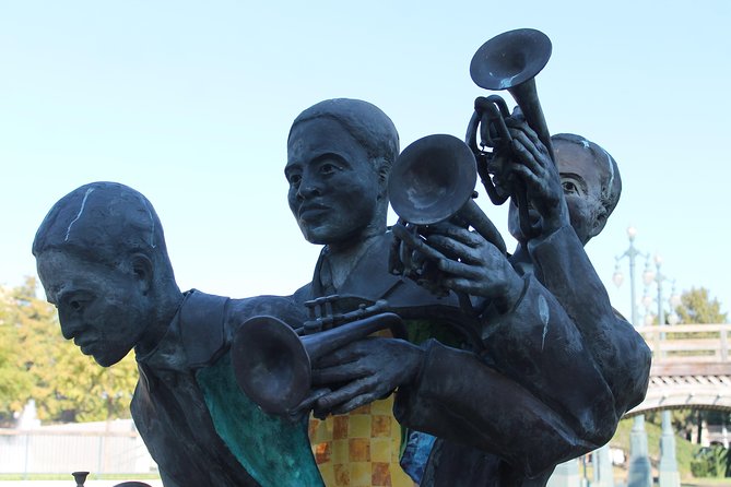 Walking the Tremé: A Self-guided Audio Tour of New Orleans - Discovering Brass Band Heaven