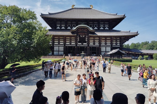 2-Hour Nara: Discover Every Bit of Tohdaiji-Temple Private Tour - Marveling at the Impressive Wooden Sculptures