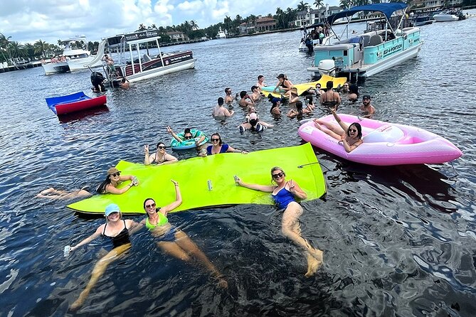 4 Hours Private Sandbar Pontoon Party - Getting to the Sandbar