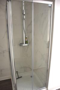 47 Carnot Place - Booking Information