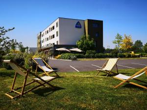 Akena City Reims Bezannes - Transportation Options