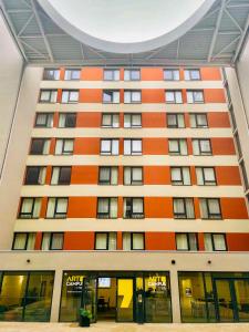 ARTCAMPUS PLAINE IMAGES - Location and Accessibility