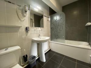 Bagatelle Hotel - Guest Experiences and Feedback