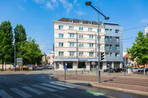 Best Western Mulhouse Salvator Centre - Room Types and Features