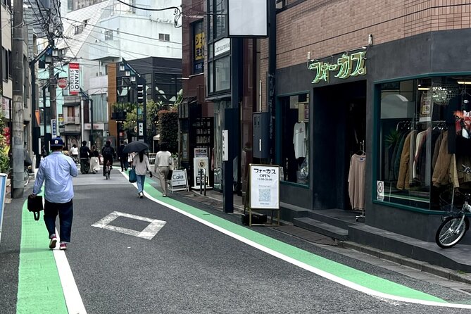 Bocchi The Rock Anime Pilgrimage in Shimokitazawa - Engaging With Fellow Anime Enthusiasts