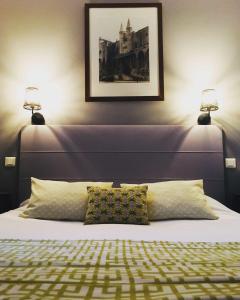 Brit Hotel Acacias - Booking and Pricing Information