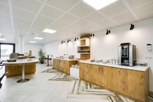 Brit Hotel Comfort Loches - Room Features and Options