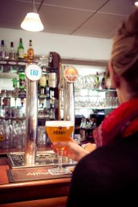 Brit Hotel Le Kerann Nantes St Herblain - Zac De La Lorie - Dining Options