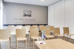 Brit Hotel Saint-Nazaire Centre - Room Features