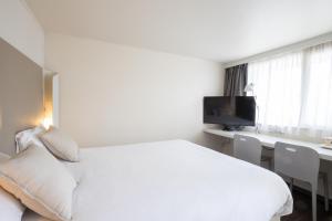 Campanile Reims West - Tinqueux - Room Features and Comfort