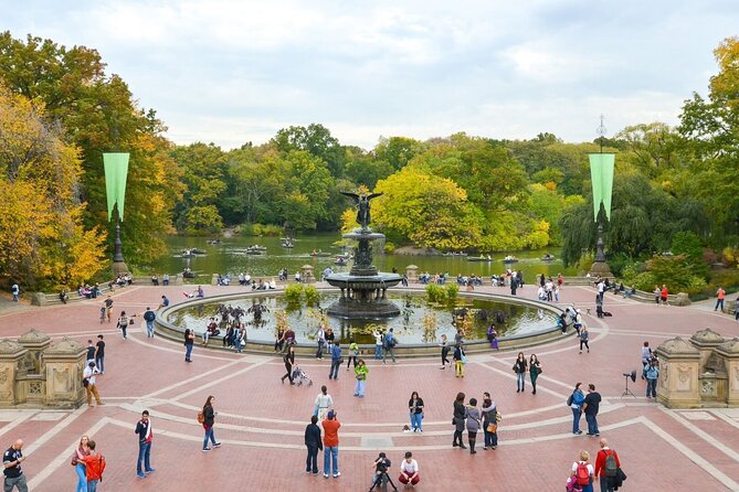 Central Park and 5th Avenue Walking Tour - Discovering 5th Avenue