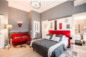 Charming Hotel Le Provence - Room Options and Comfort