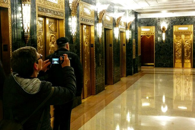 Chicago Architecture Walking Tour: Incredible Art Deco Interiors - Capturing the Beauty of Chicagos Historic Buildings