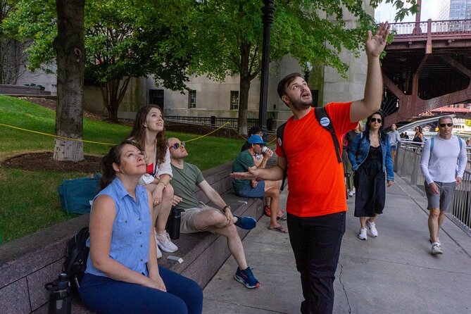 Chicago Riverwalk and History Walking Tour - Accessibility Features