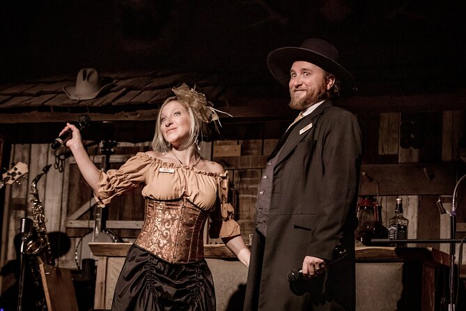 Chuck Wagon Supper & Western Stage Show at Blazin M Ranch Ticket - Photo Opportunities With the Blazin M Cowboys