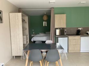 Clos Du Béron - Furnished Tourist Apartment - Activities and Nearby Attractions