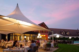 Dracy Hotel and Spa - Dining Experience at Restaurant La Garenne