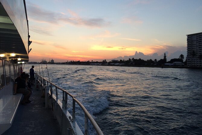 Drift Fishing Trip off the Coast of Fort Lauderdale - Crew Expertise and Assistance