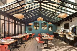 Dukes' Hotel - House Rules and Important Information