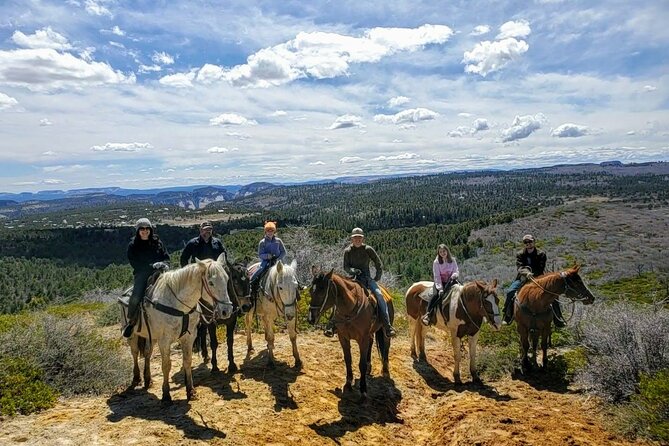 East Zion Pine Knoll Horseback Ride - Scenic Trails and Landscapes