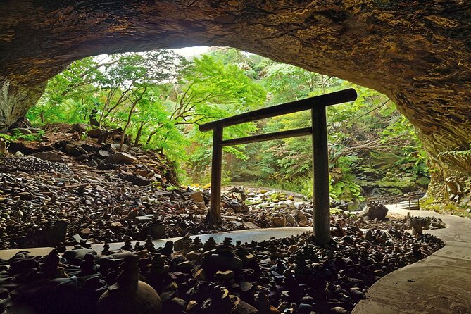 Fukuoka Takachiho Gorge, Amano Iwato and Scenic Train Tour - Cancellation and Reservation Policy