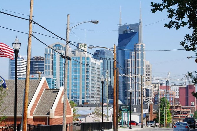 Germantown Neighborhood Food & Sightseeing Walking Tour - Sampling Local Delicacies