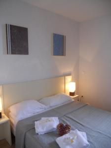 Goélia Residence The Chalets of Super-Besse - Location and Attractions