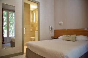 Hotel Bonaparte - The Sum Up