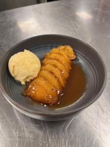 Hôtel Du Puy Ferrand, Restaurant La Table De L'ours - Guest Reviews and Ratings