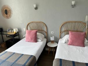 Hotel Eden - The Bather - Prime Location and Accessibility