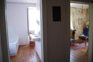 Hotel Haras De La Potardiere - Dining and Room Service