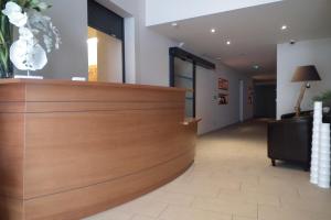 Hotel La Guimbarde - Ideal for Couples and Families