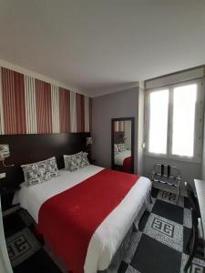 Hotel Le Charleston - Room Features and Options