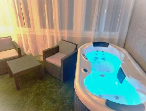 Hotel Les Jardins De Bormes, Sauna & Jacuzzi - The Sum Up