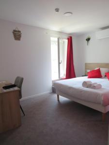 Hotel Les Jardins De Saulzet - Dining Experience