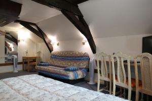 Hotel Les Trois Luppars - Location and Nearby Attractions