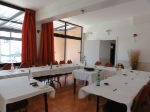 Hotel LHacienda - Amenities and Services