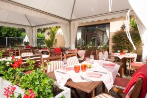 Hotel Restaurant At the Alsace Relay - Location and Nearby Attractions