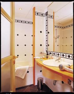 Hotel Restaurant Le Strasbourg - Room Amenities